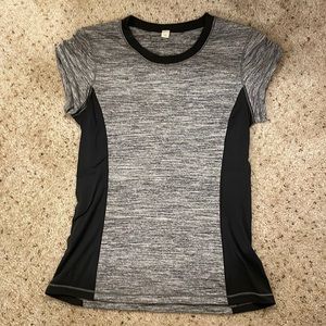 Lululemon Form-fitting Top
